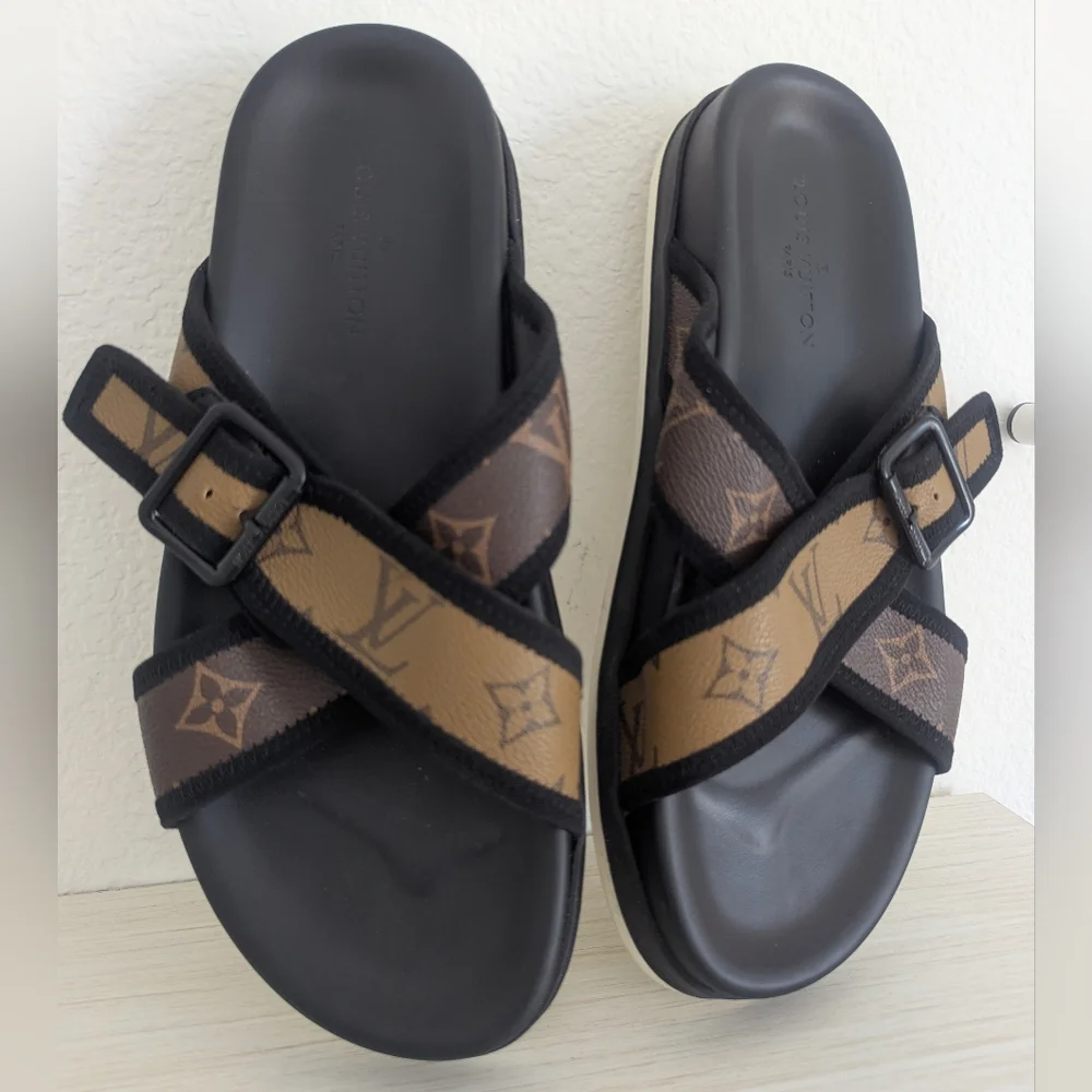Louis Vuitton Honolulu Flat Sandals - Picture 2 of 8